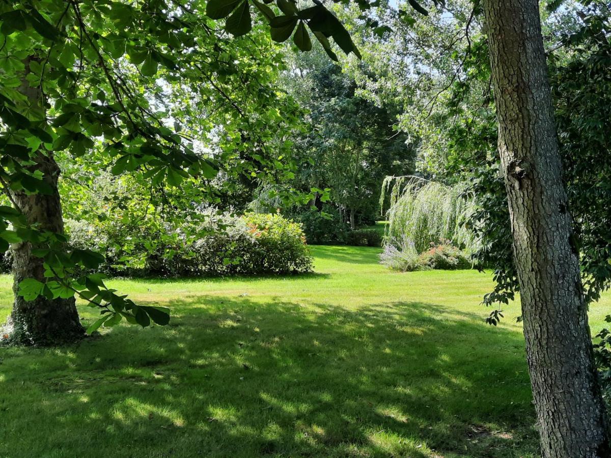 Manoir Des Tuileries Du Buisson Bed & Breakfast Verneuil d'Avre et d'Iton Luaran gambar